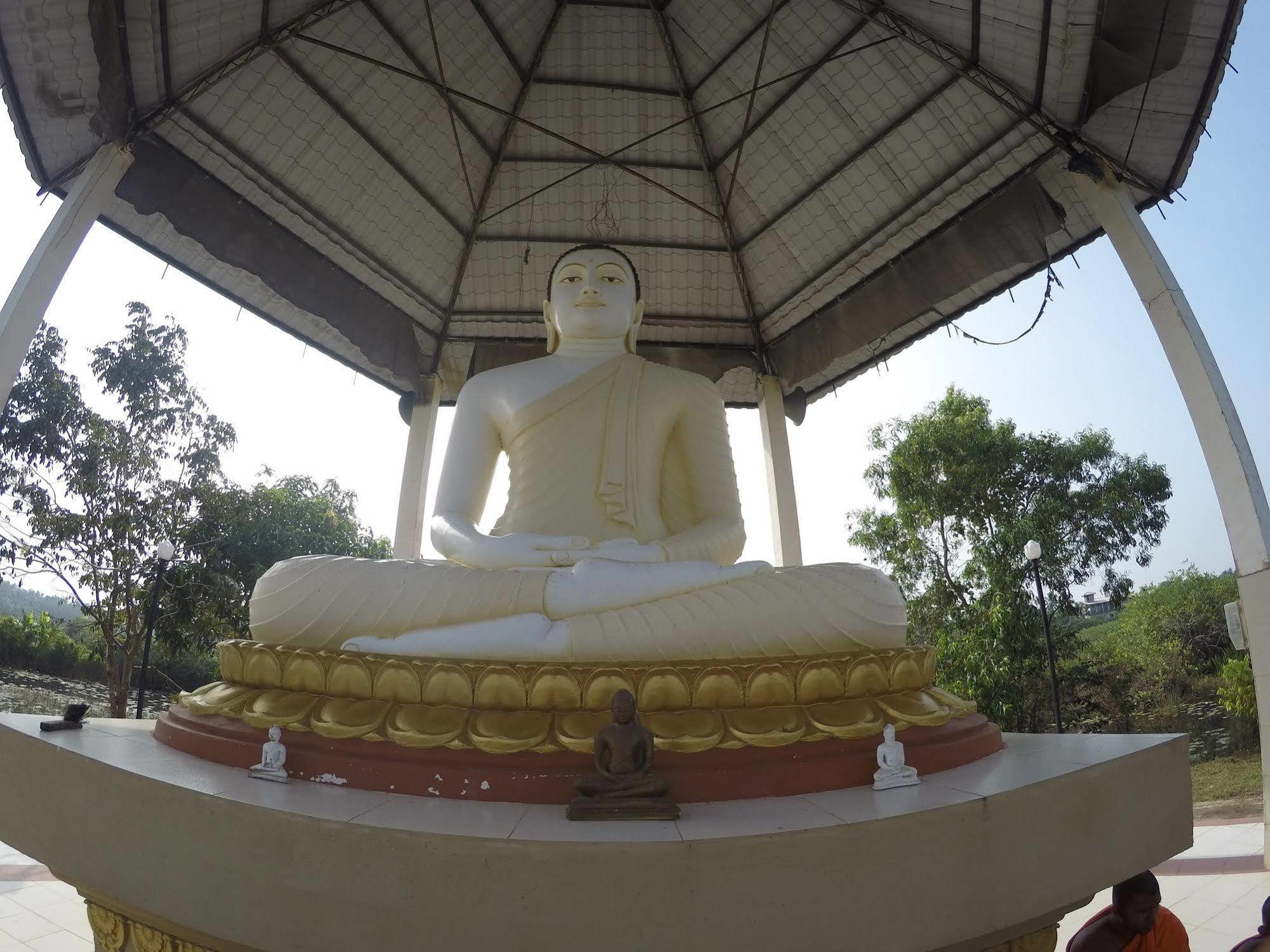 Dhammika Magic Palace Ваддува Экстерьер фото