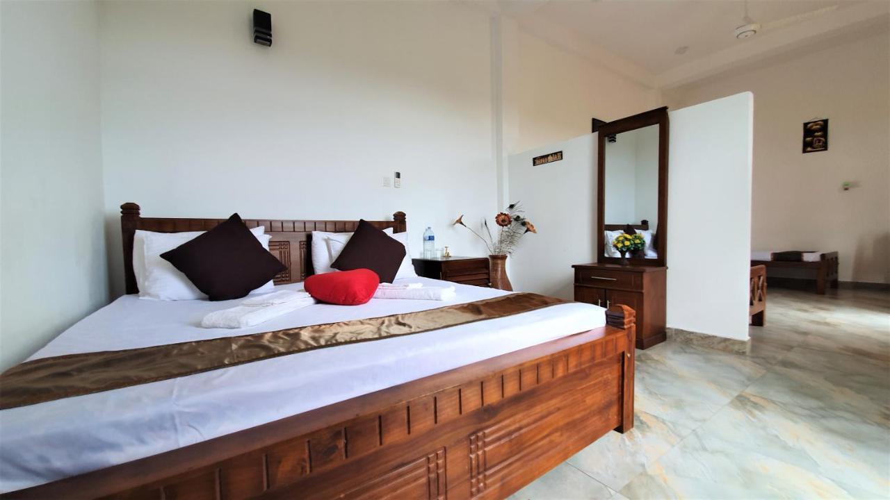 Dhammika Magic Palace Ваддува Экстерьер фото